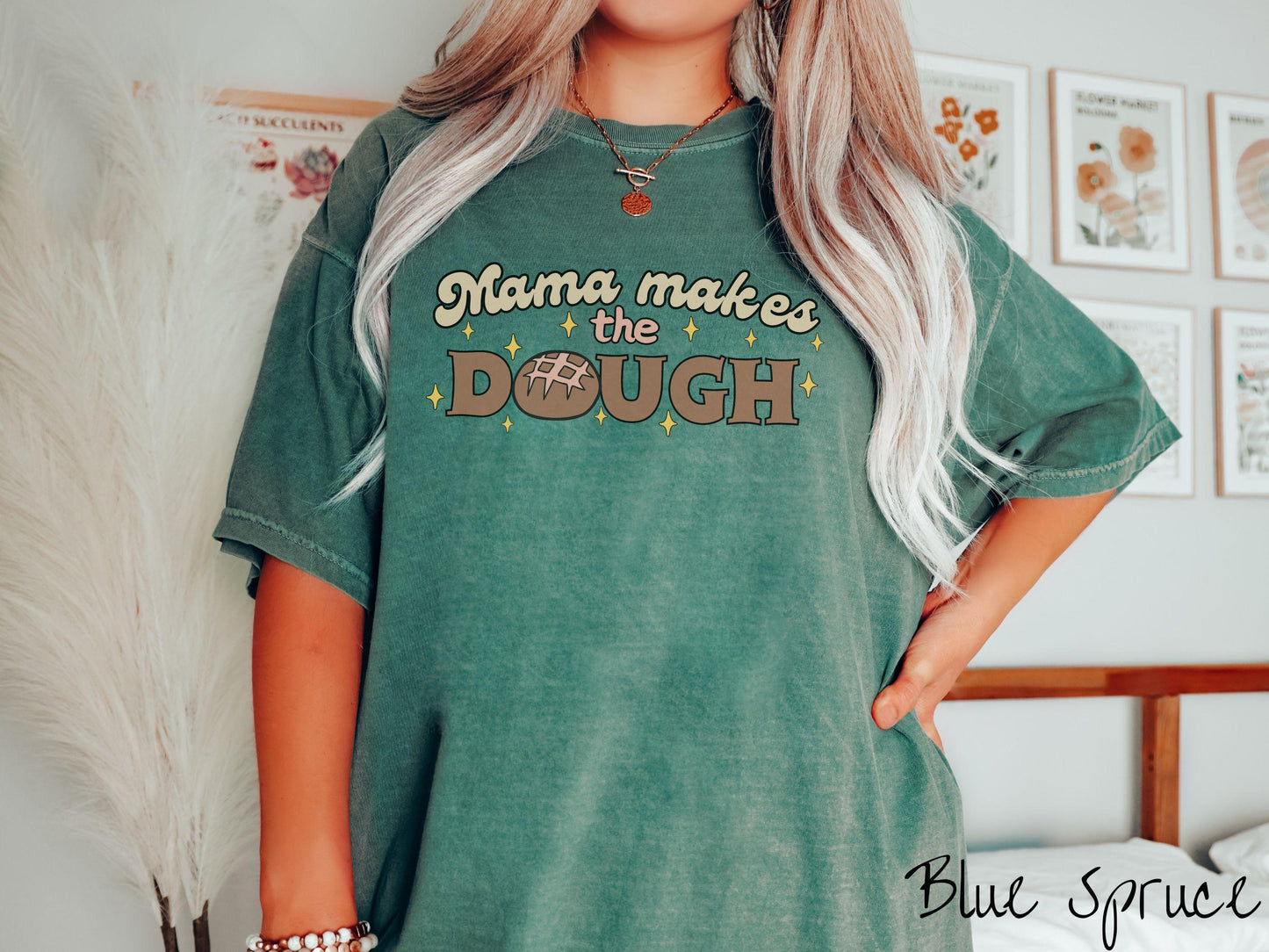 Mama Makes The Dough Retro Comfort Colors Shirt, Pun Sourdough Tee, Bread Maker Gift T-Shirt, Funny Baking Tee, Homesteading Tee shirt