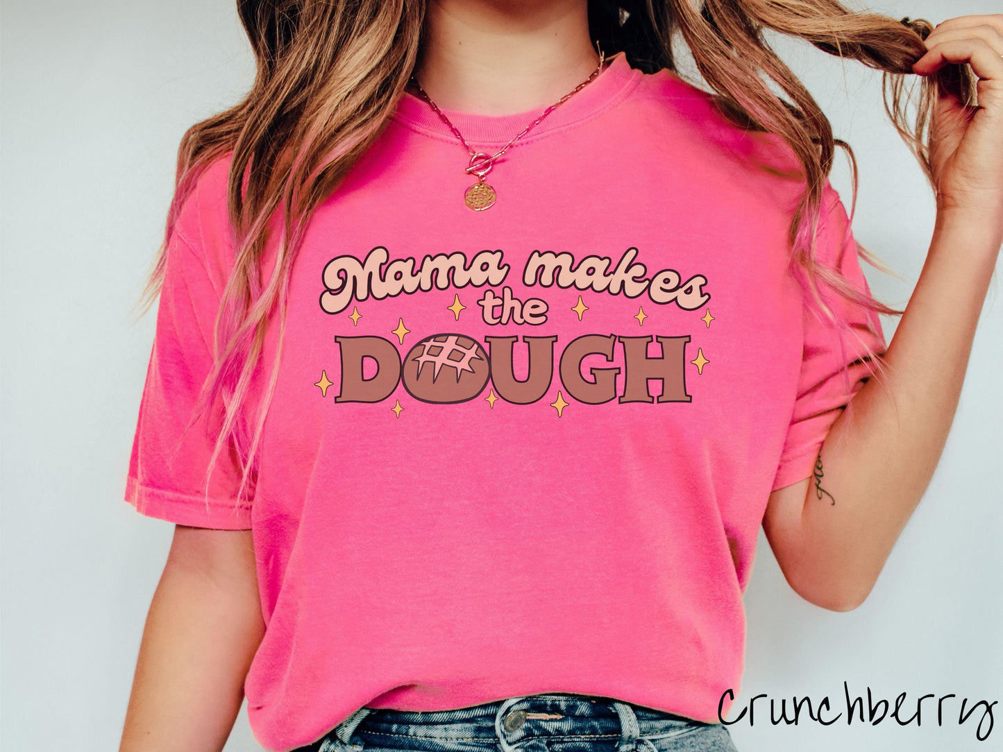 Mama Makes The Dough Retro Comfort Colors Shirt, Pun Sourdough Tee, Bread Maker Gift T-Shirt, Funny Baking Tee, Homesteading Tee shirt