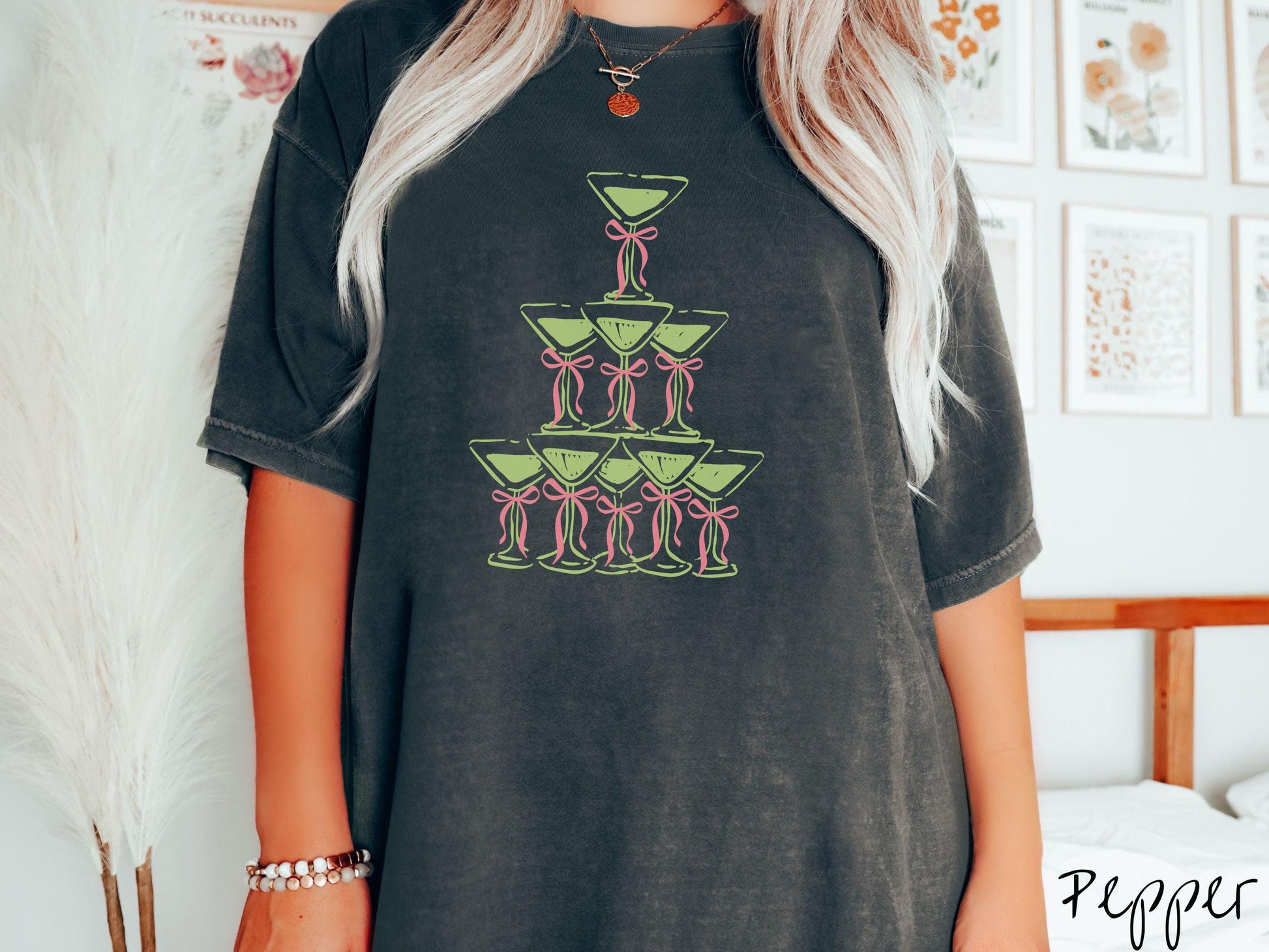 St Patrick's Day Espresso Martini Comfort Colors Shirt, Coquette Bows St Patty's Day Tee, Girly Saint Patrick's Day March Tshirt