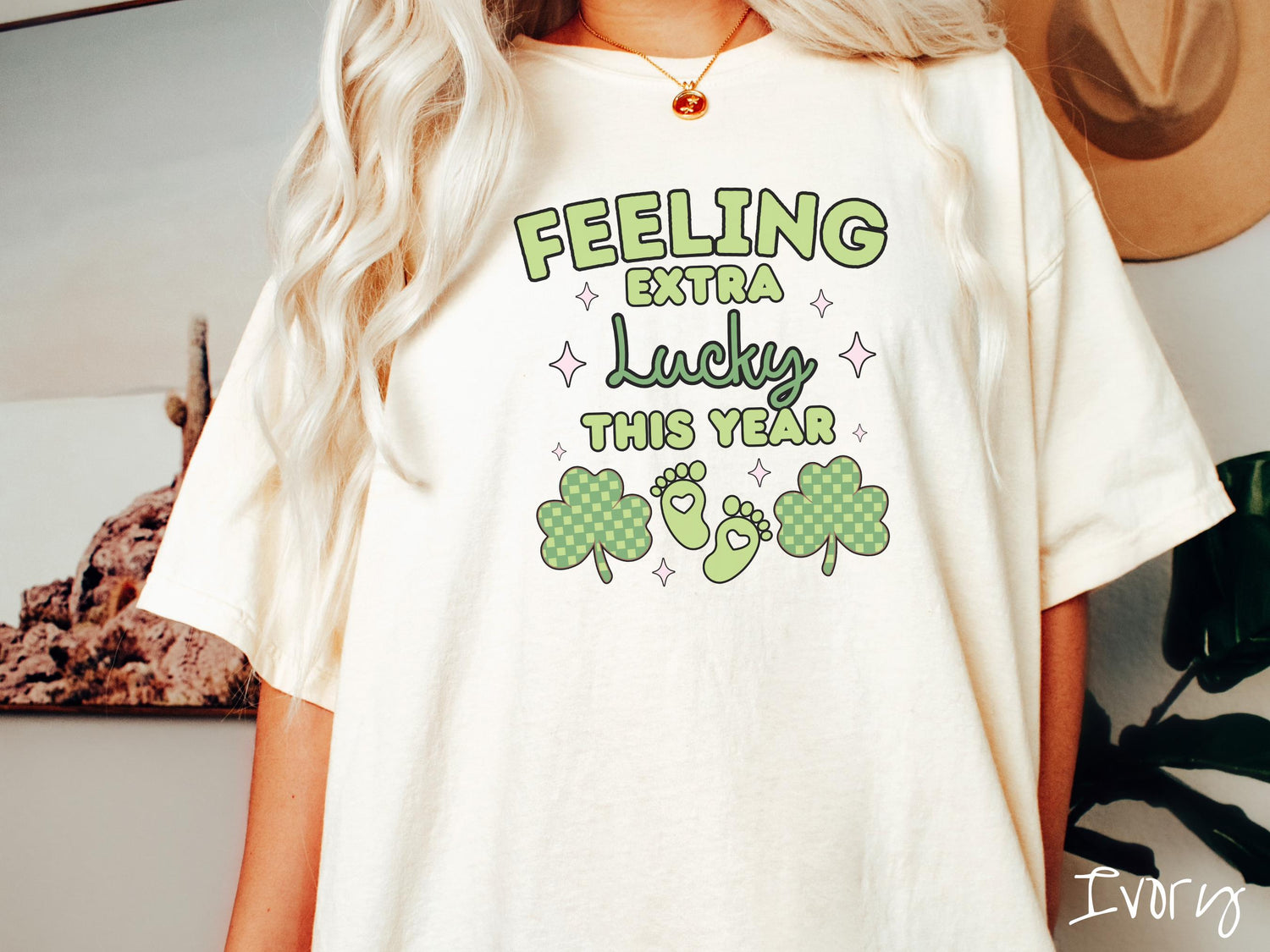 Feeling Extra Lucky St Patrick's Day Pregnancy Announcement, St Patty's Day Expecting Tee, Comfort Colors Tshirt, Baby Shirt. New Mom Tee