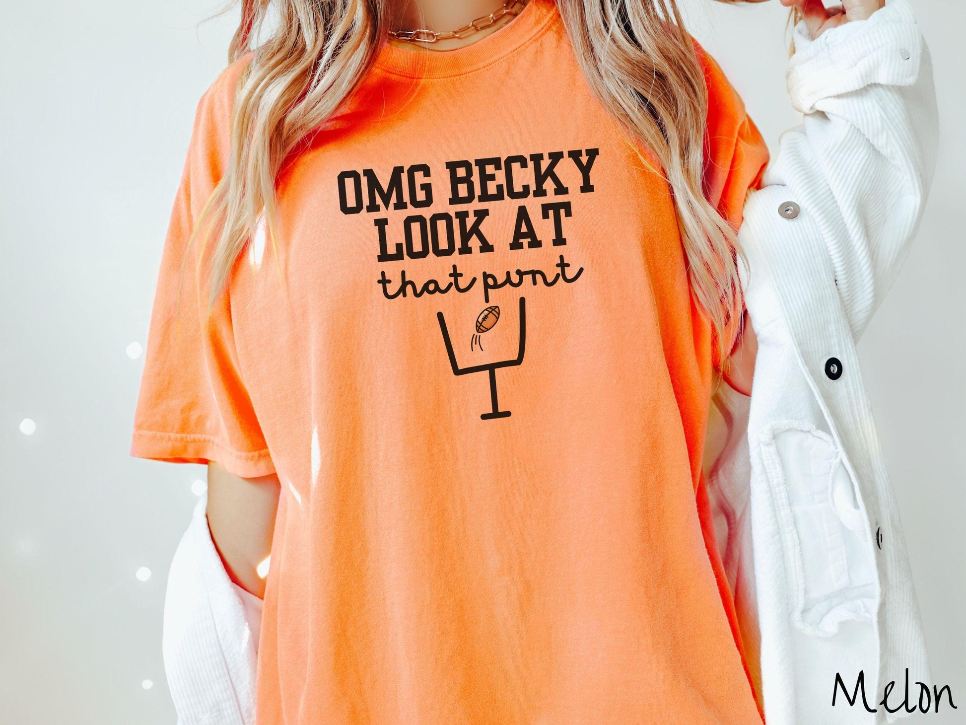 The Funny Omg Becky Look at that Punt Comfort Colors Shirt, Gameday Football Tee, Football pun joke shirt