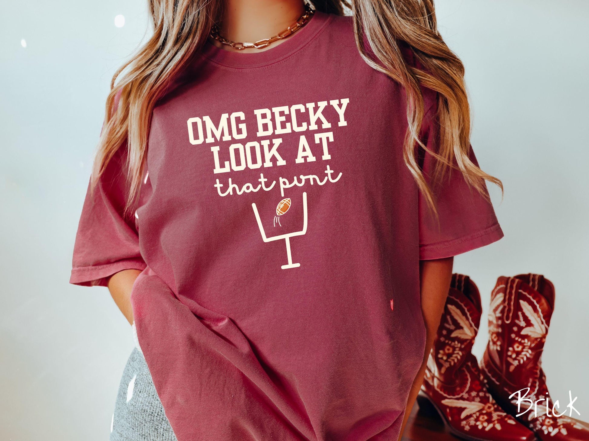 The Funny Omg Becky Look at that Punt Comfort Colors Shirt, Gameday Football Tee, Football pun joke shirt