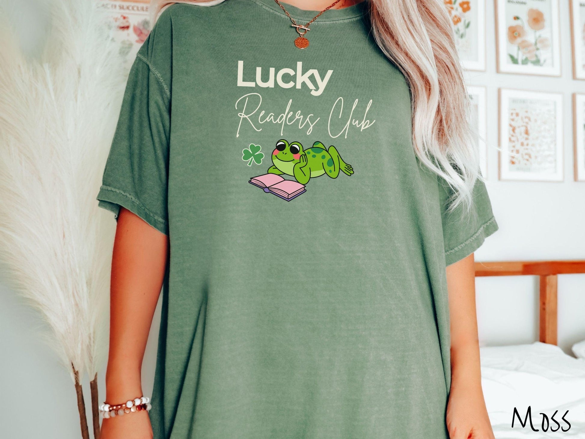 St Patricks Day Reading Teacher Shirt, Lucky Teacher Shamrock Tee, Classroom Holiday Shirt for Educators, Book Club Tee, Lucky Readers Club